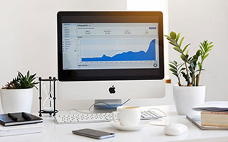 开云体育-巴萨绝杀利物浦，厄德高打破历史纪录——这场足球传奇的背后故事