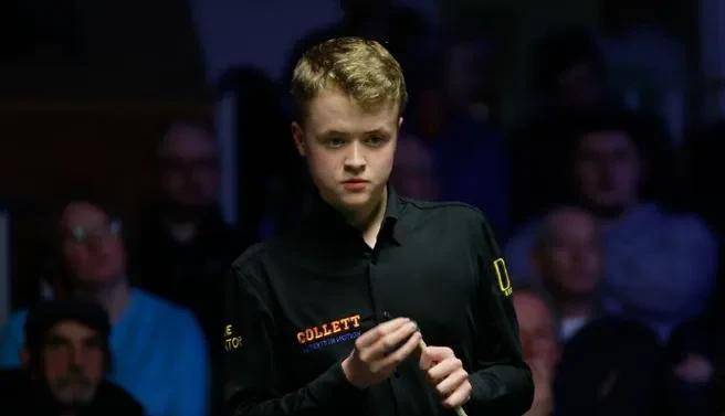 NS险胜PSG，Deft团战一打五强强对话八强赛，锁定晋级资格