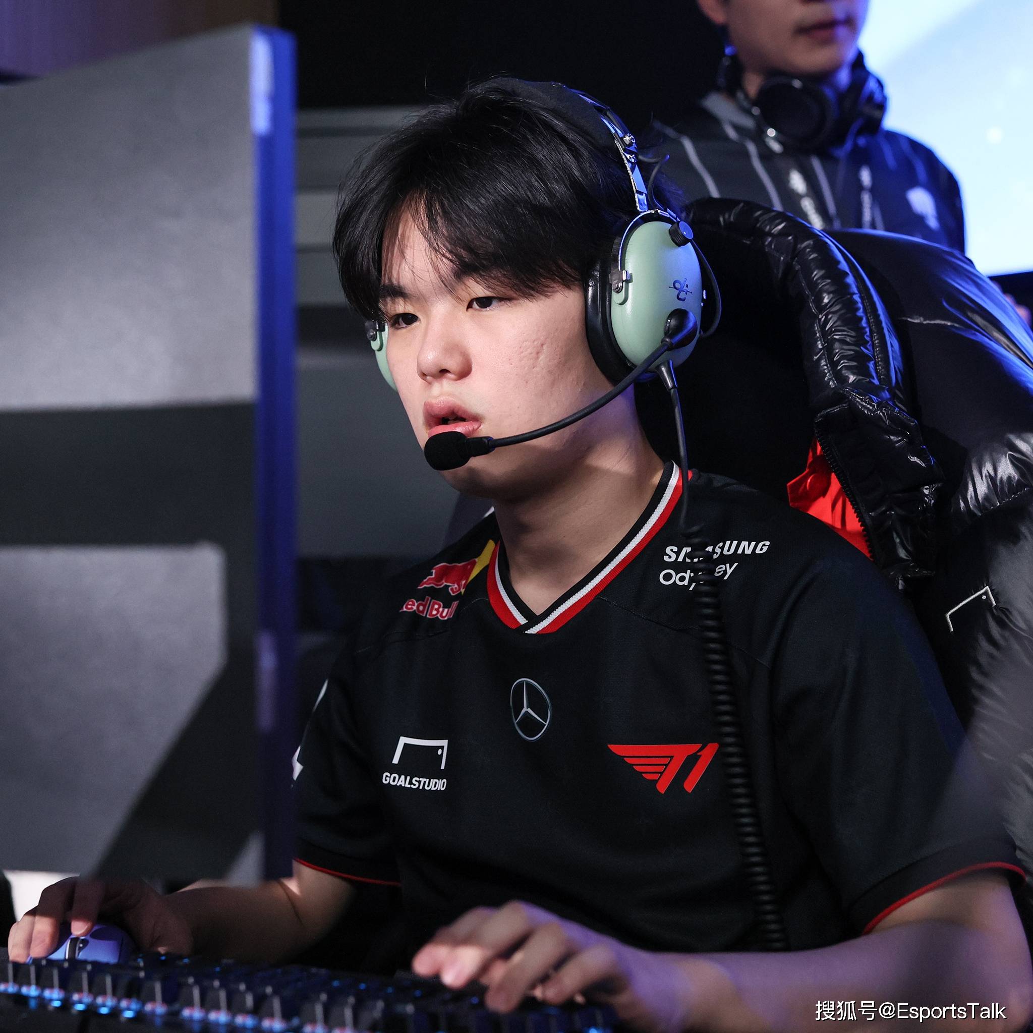 DK血洗LGD,Oner关键团战开团秒人宿命之战半决赛,锁定晋级资格 DK血洗LGD,Oner关键团战开团秒人宿命之战半决赛,锁定晋级资格