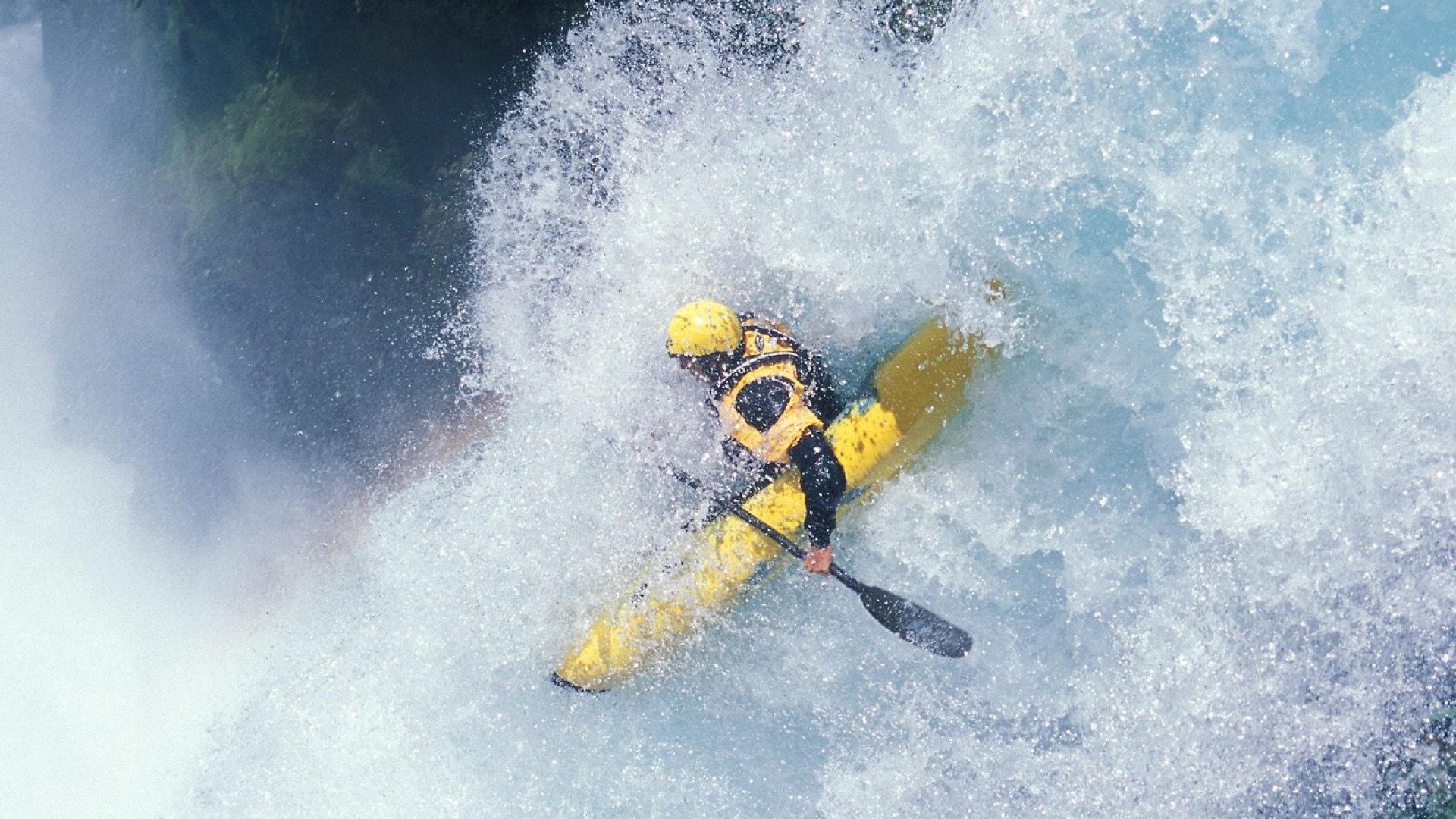 东决赛场惊现欧美对决，德意志战车如何强行终结潘帕斯雄鹰？